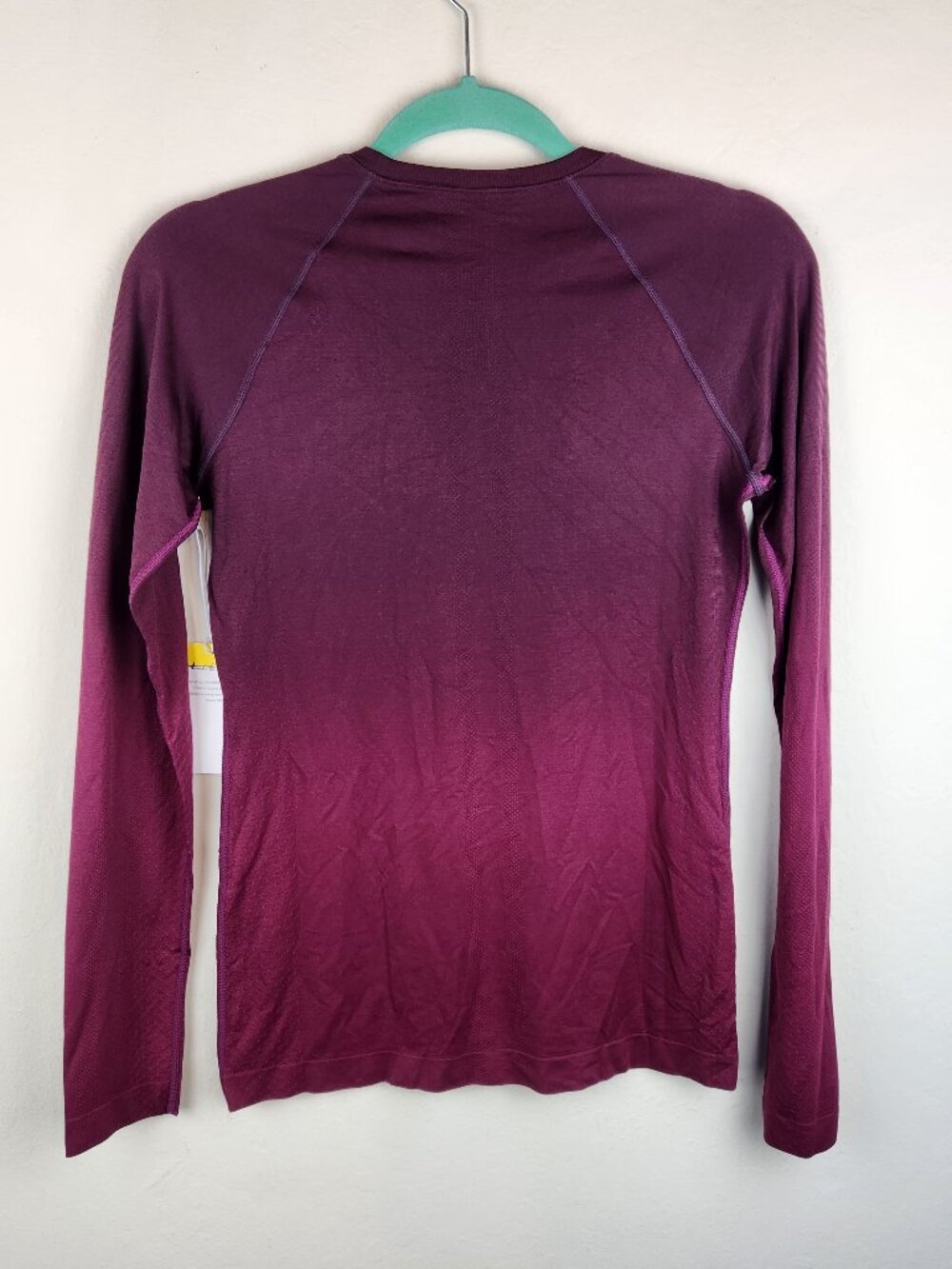 NWT FIGS Salta Seamless Longsleeve Underscrub Shirt Ombre Purple sz S - Picture 2 of 7